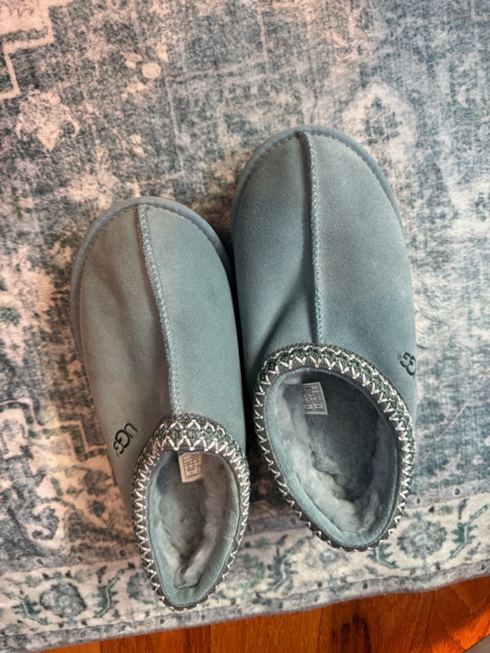 UGG woman’s Blue Slipper Shoes